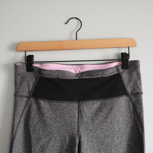 Lululemon Women's Pink/Grey Size 8 Pockets Activewear Crop Stretch Leggings - Picture 3 of 11